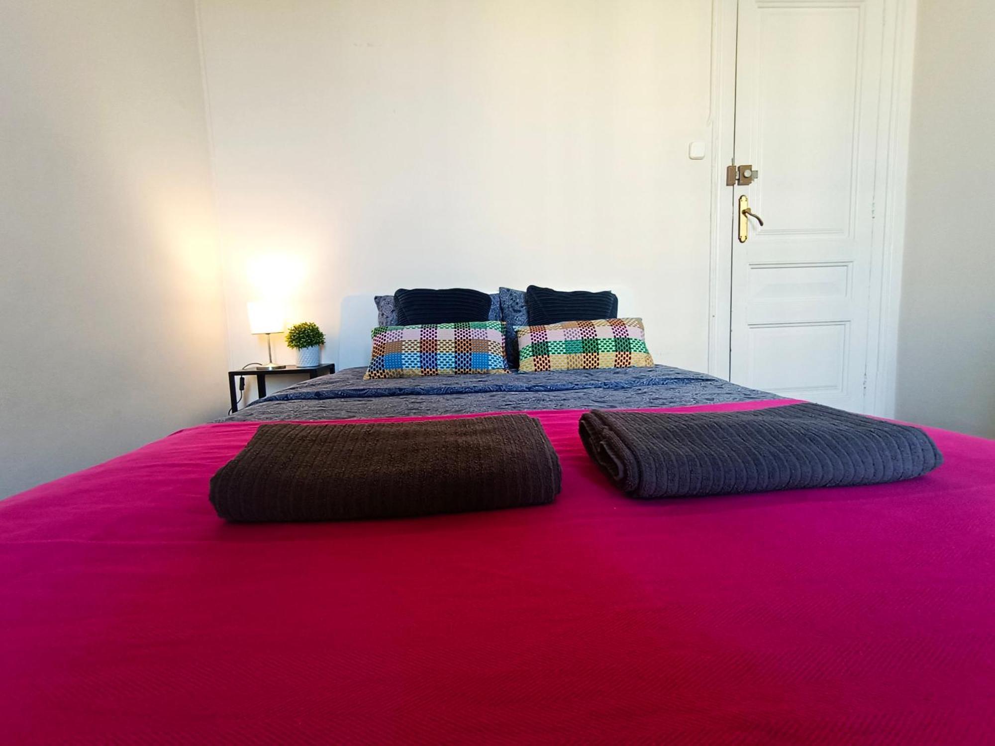 By Urquinaona Rooms Barcelona Eksteriør bilde