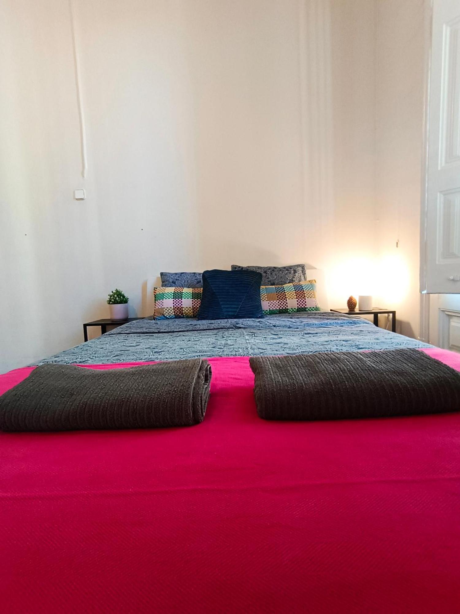 By Urquinaona Rooms Barcelona Eksteriør bilde