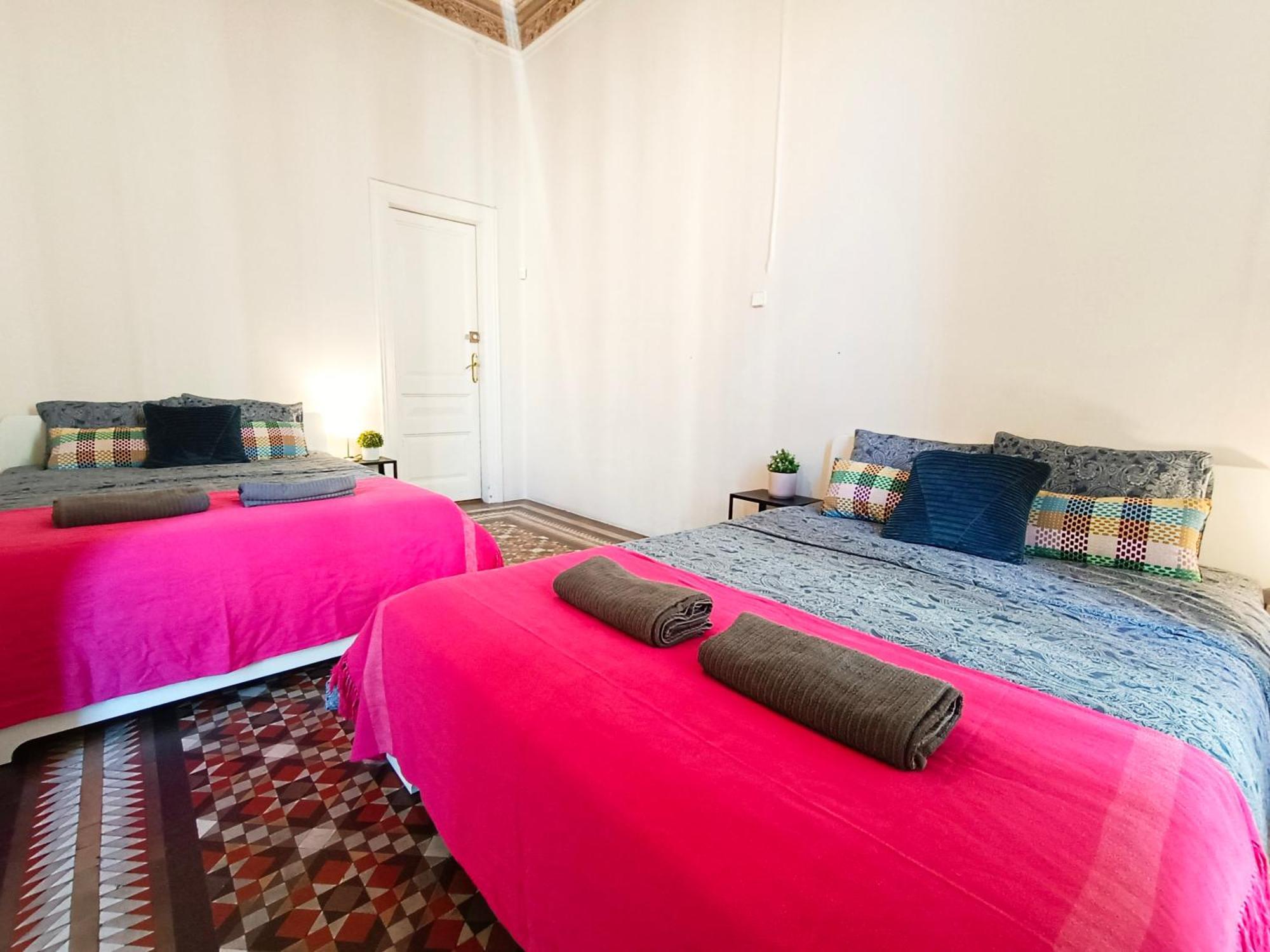 By Urquinaona Rooms Barcelona Eksteriør bilde